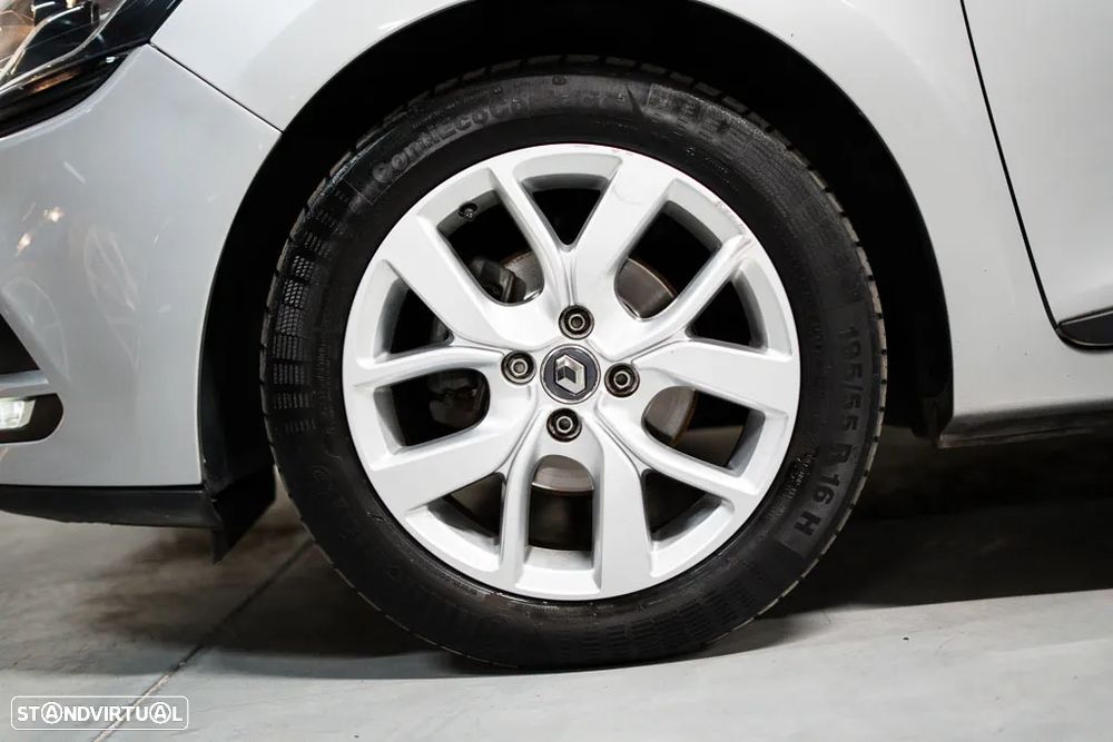 Renault Clio Sport Tourer 0.9 TCe Limited - 9
