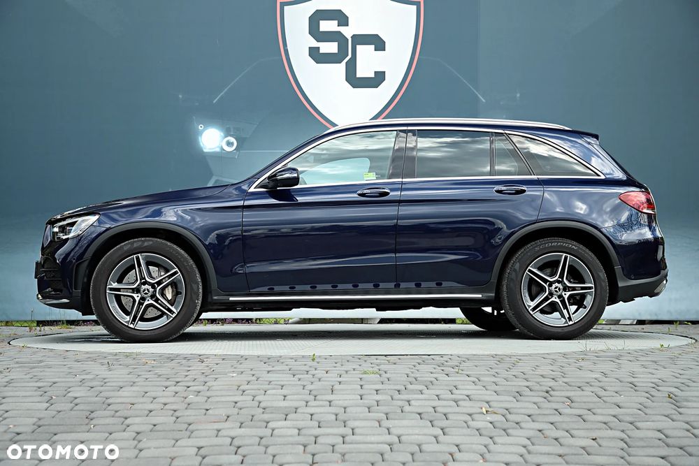 Mercedes-Benz GLC 300 4Matic 9G-TRONIC AMG Line - 5