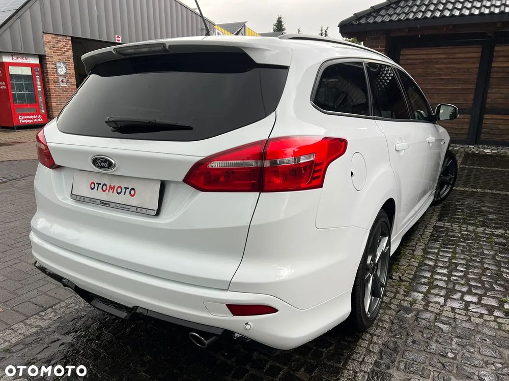 Ford Focus 1.5 EcoBoost ST-Line - 9