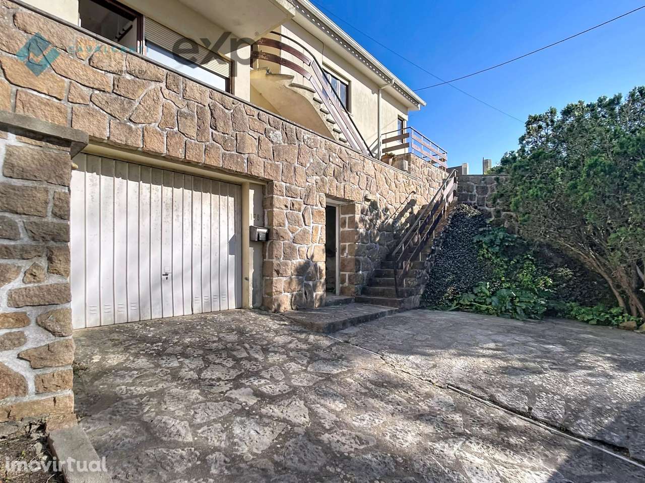 Moradia com Vista Mar e Potencial de Valorização — Malveira da Serra · - Grande imagem: 4/60