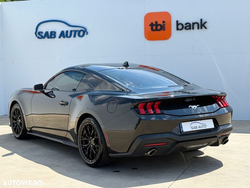 Ford Mustang - 21