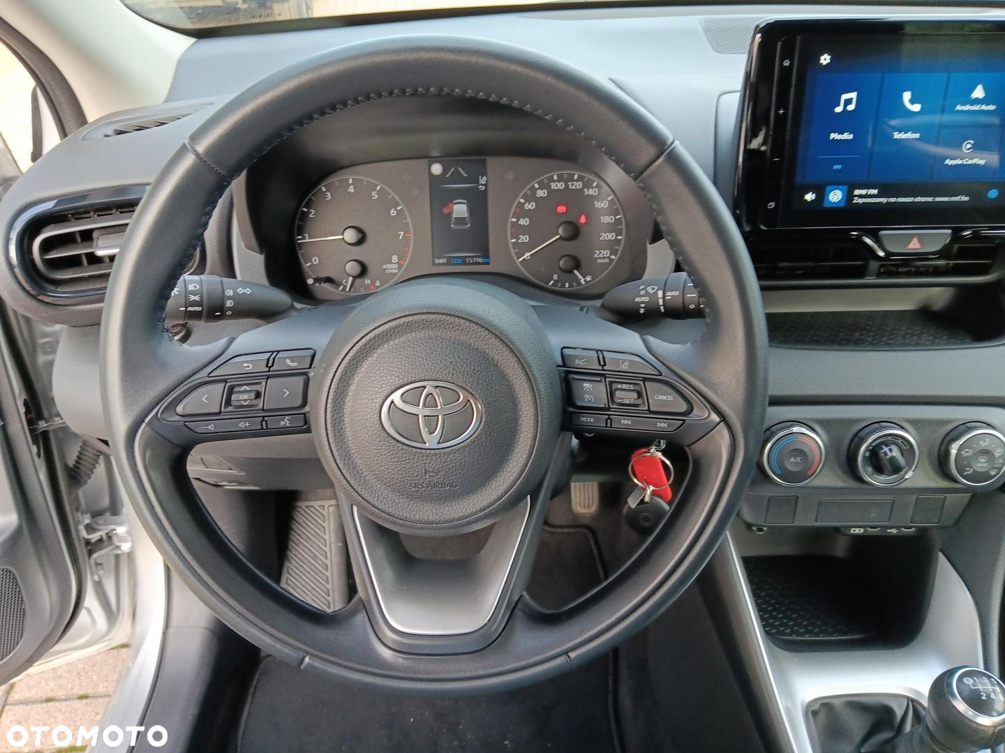 Toyota Yaris 1.5 Comfort - 13