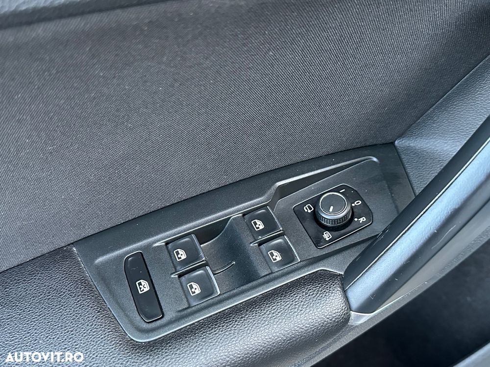 Volkswagen Tiguan - 11