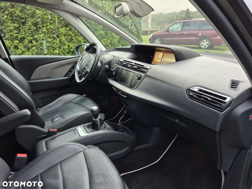 Citroën C4 Picasso 1.6 e-HDi Exclusive - 24