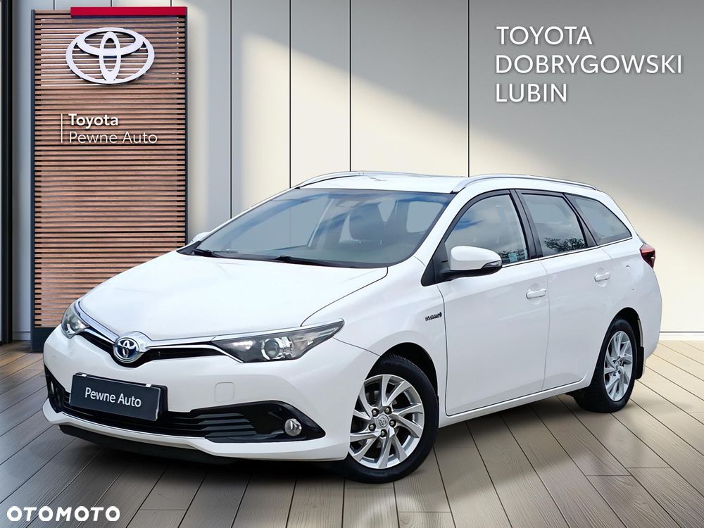 Toyota Auris Hybrid 135 Premium - 1