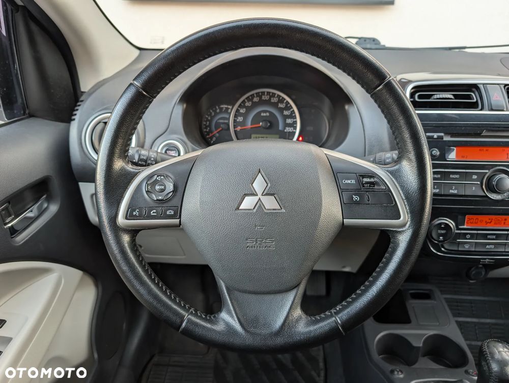 Mitsubishi Space Star 1.2 Intense - 29