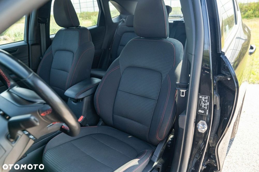 Ford Kuga - 26