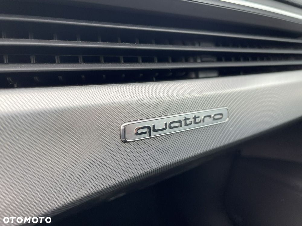 Audi A4 Avant 40 TDI quattro S tronic - 10
