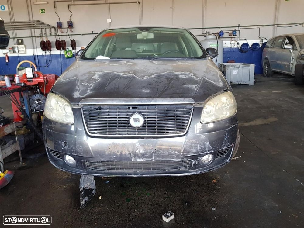 BANCO FRENTE DIREITO FIAT CROMA 194 - 1