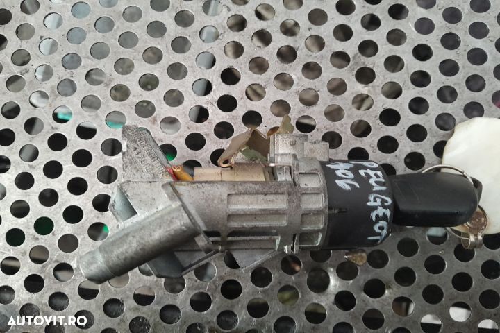 Contact cu cheie Peugeot 406 1 (facelift)  [din 1999 pana  2004] seria Sedan 2.0 HDi AT (110 hp) - 2