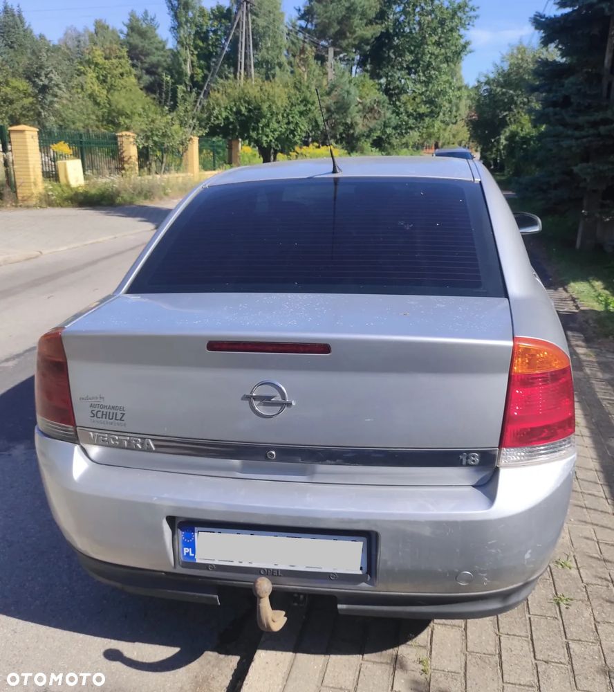 Opel Vectra 1.8 Essentia - 3