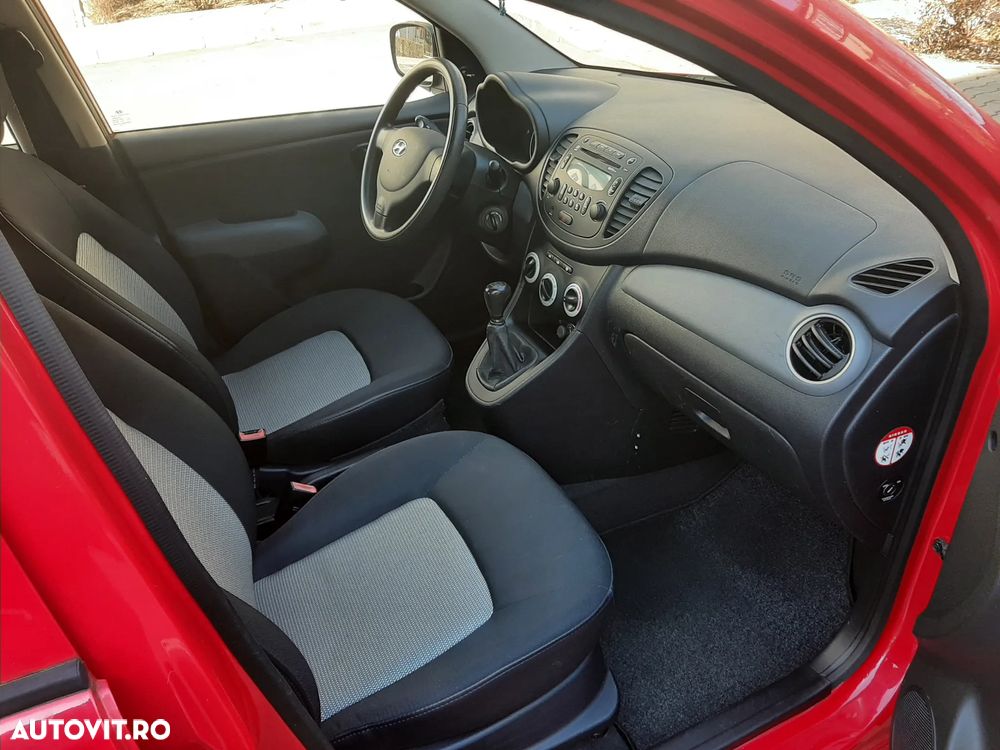 Hyundai i10 1.1 FIFA WM Edition - 21