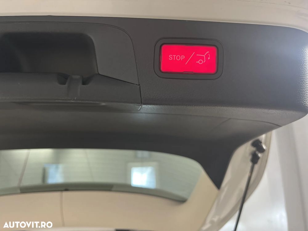 Mercedes-Benz GLC 300 de 4Matic 9G-TRONIC AMG Line - 32