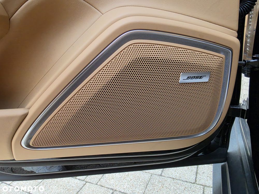Porsche Panamera - 23