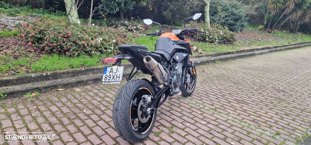 KTM 890 DUKE - 15