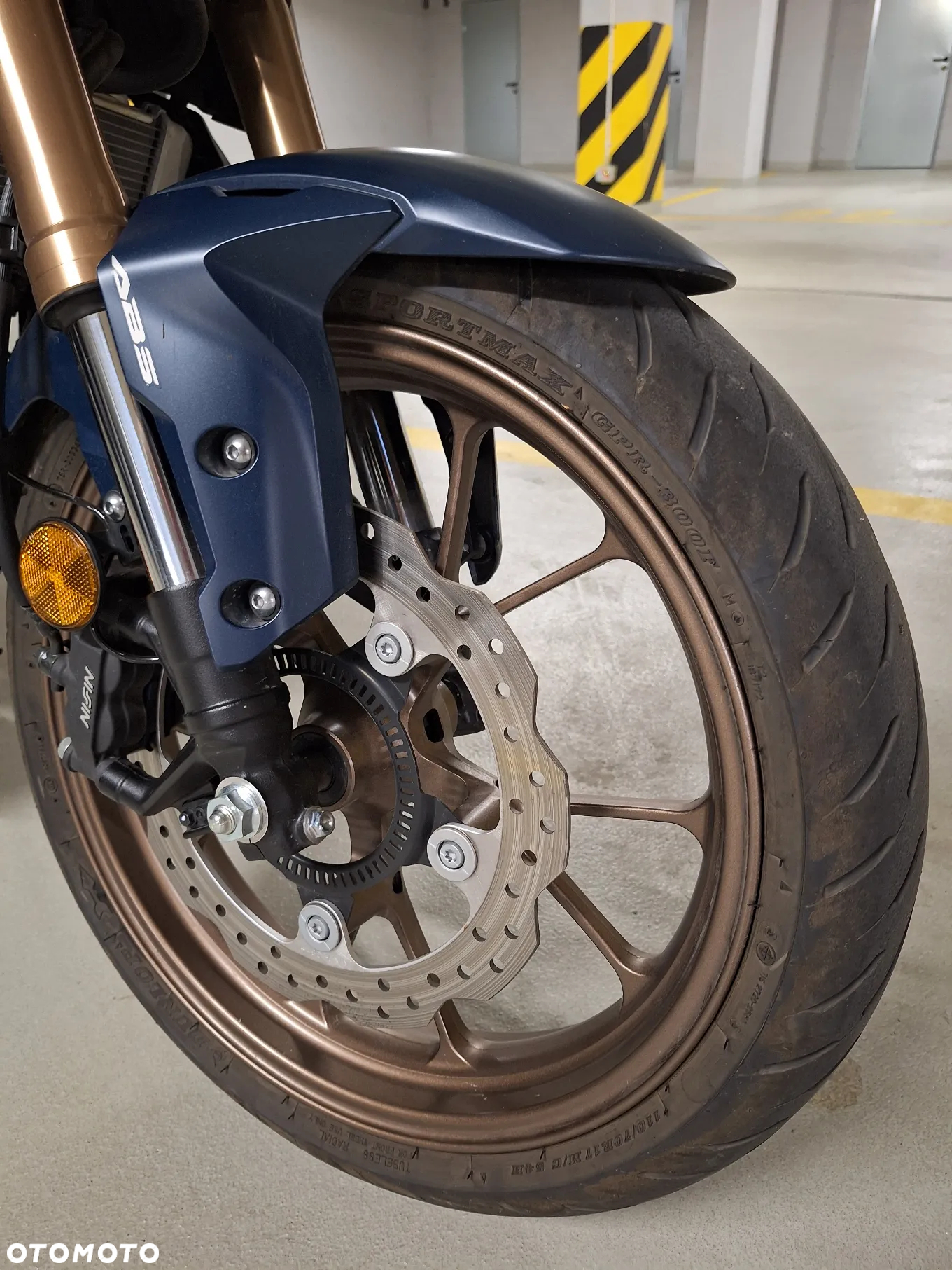 Honda CB - 8