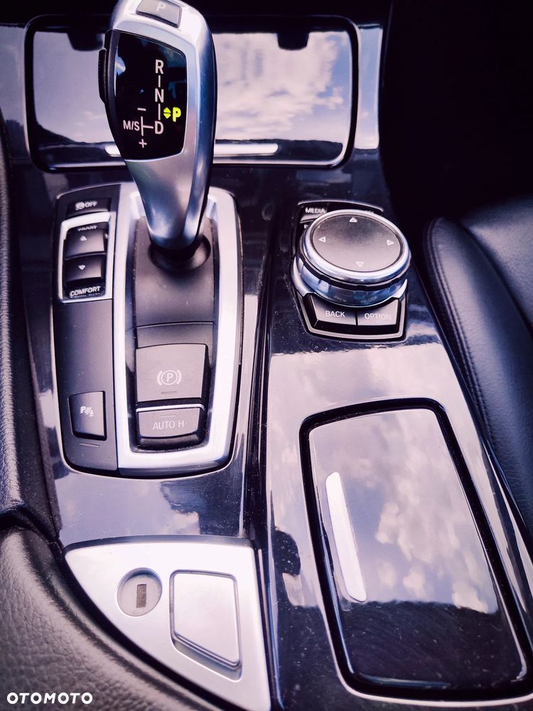 BMW Seria 5 525d Luxury Line - 15