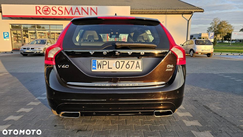Volvo V60 ver-d6-plug--in--hybrid-awd-geartronic-summum - 6