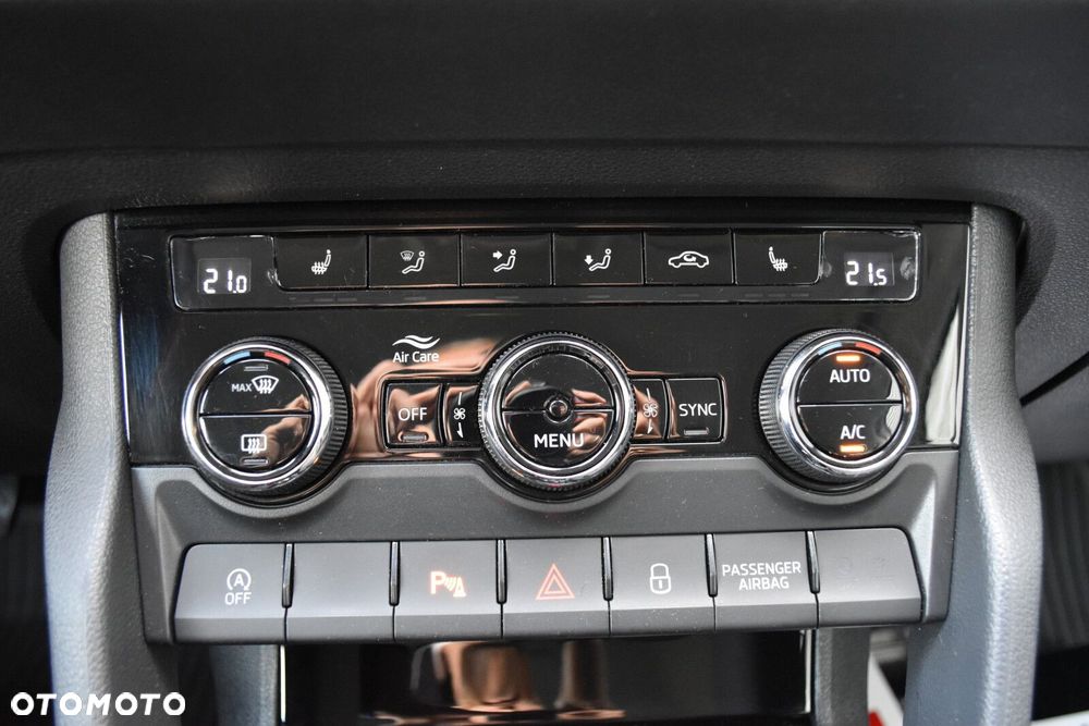 Skoda Karoq 1.5 TSI ACT 4x2 Style - 25