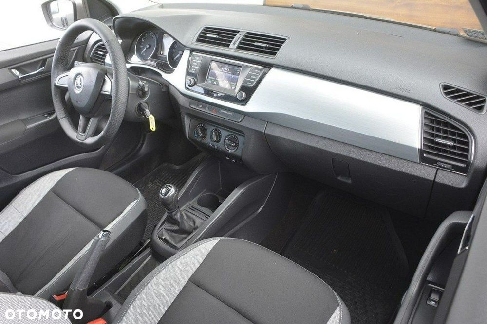 Skoda Fabia - 13