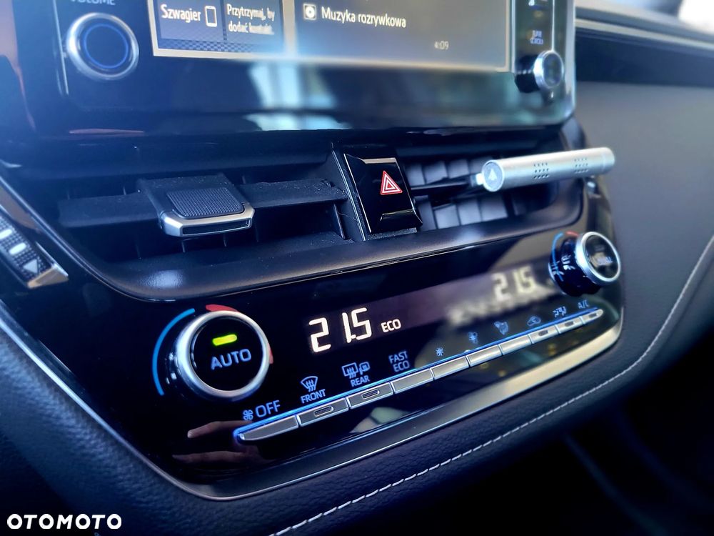 Toyota Corolla 1.8 Hybrid Comfort - 20