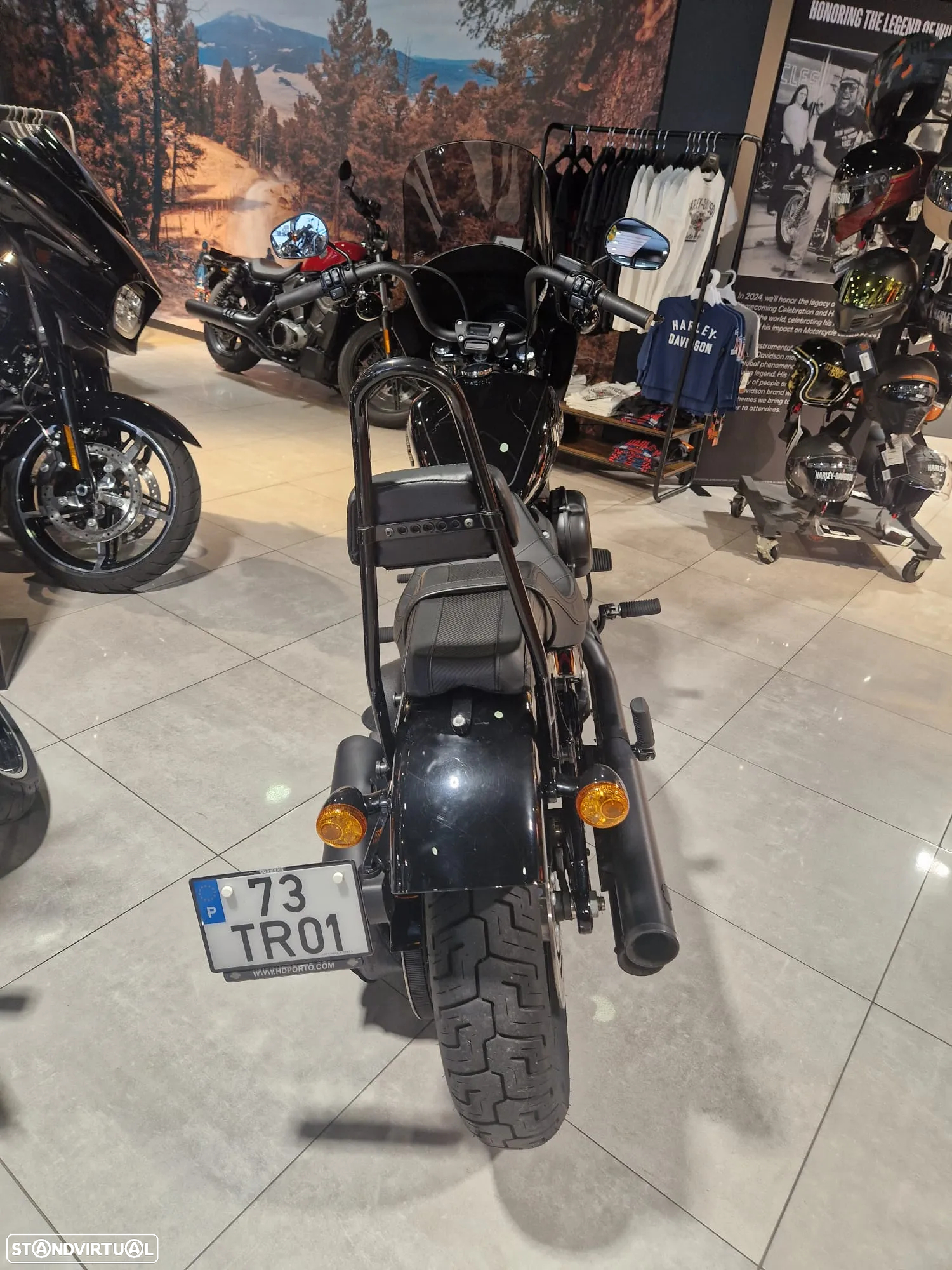 Harley-Davidson Softail STREET BOB 107 - 7