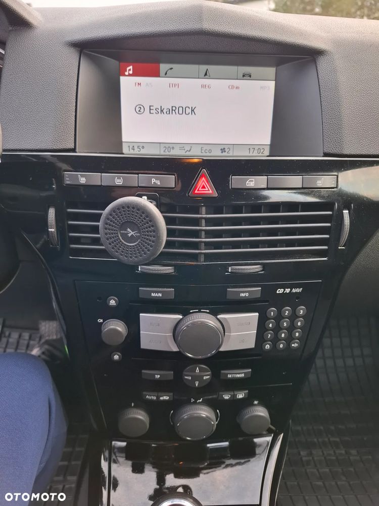 Opel Astra 2009 photo 4
