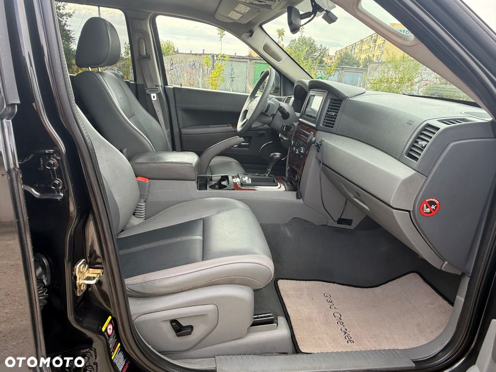 Jeep Grand Cherokee 5.7 V8 HEMI Automatik Limited - 26