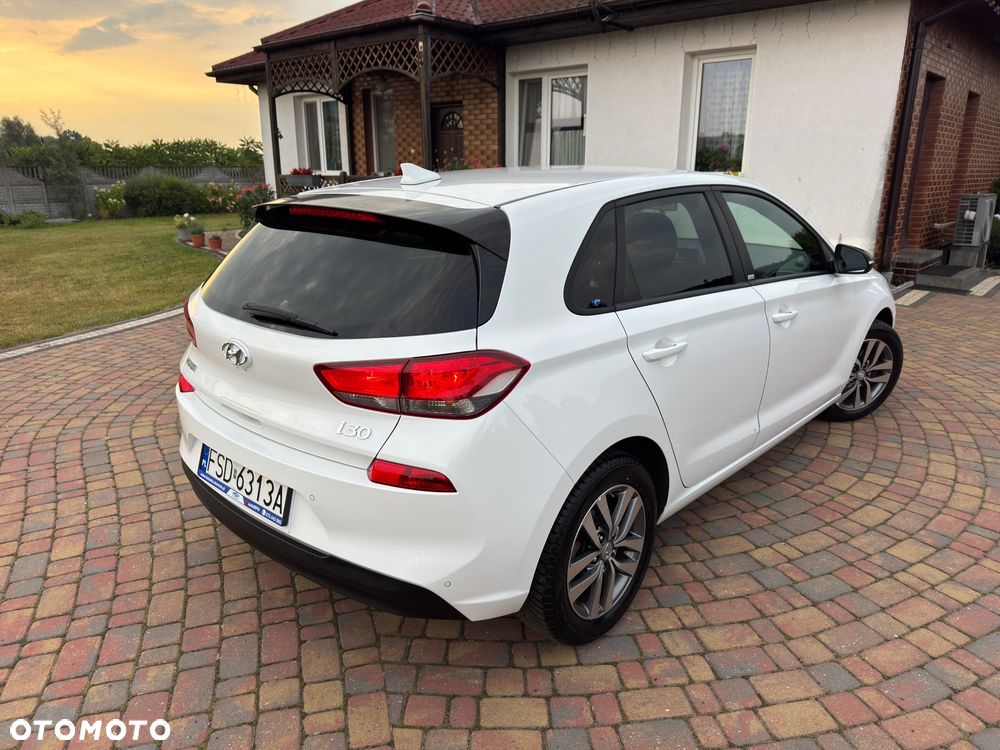 Hyundai i30 1.4 Passion Plus - 8