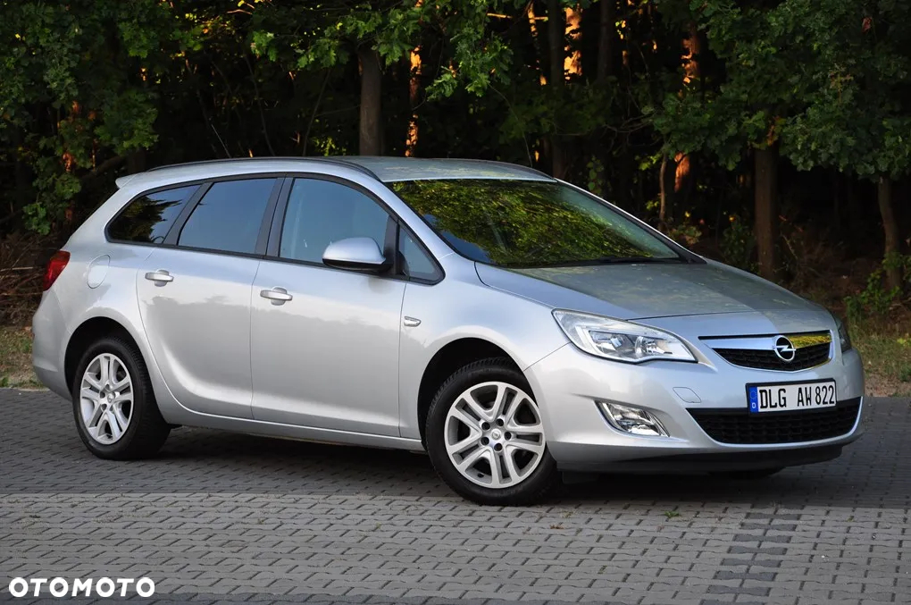 Opel Astra 1.4 Turbo Sports Tourer - 16
