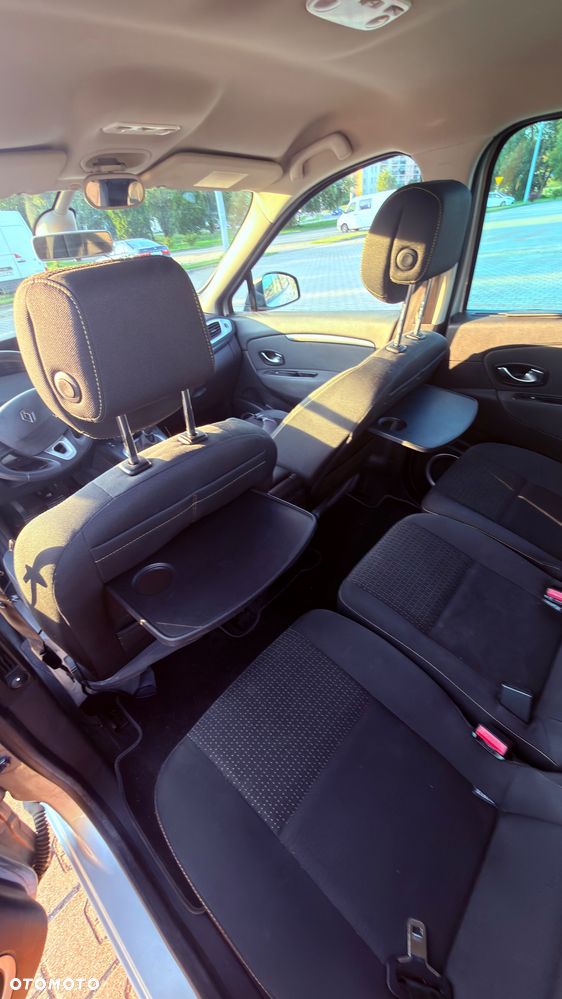Renault Scenic 1.6 16V 110 Dynamique - 12