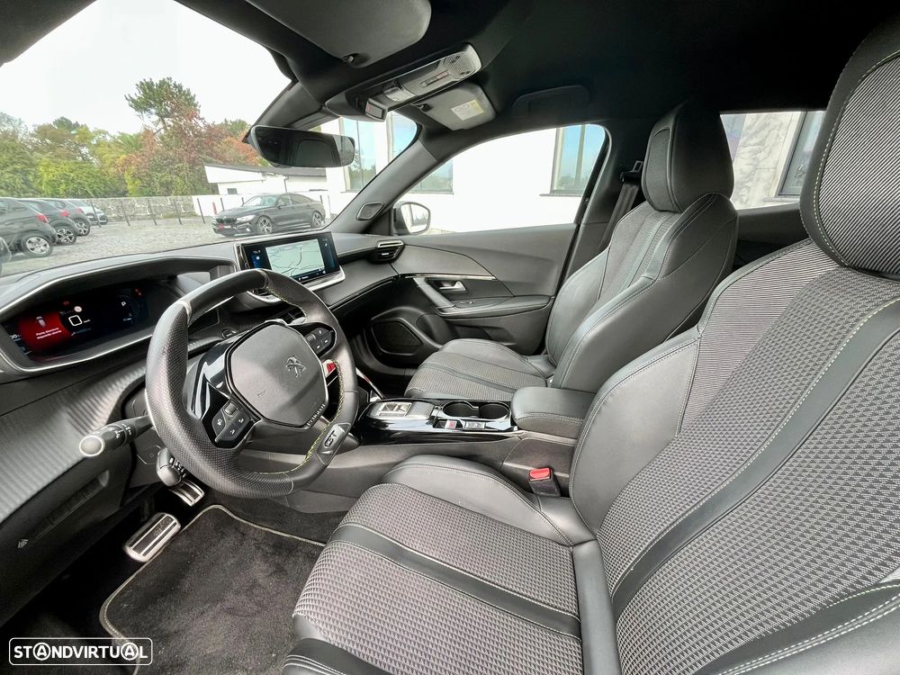 Peugeot 2008 1.2 PureTech GT Line EAT8 - 10