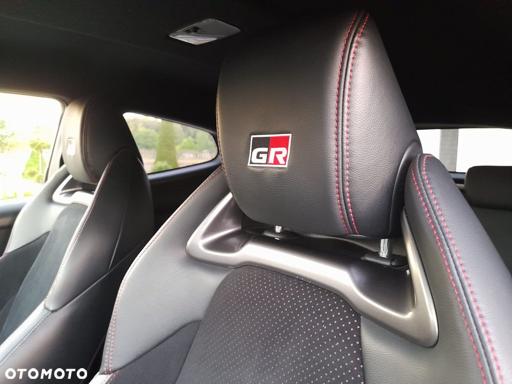 Toyota GR Yaris 1.6 Dynamic - 14