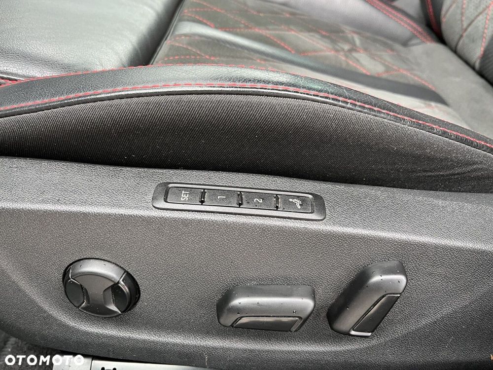 Skoda Octavia - 12