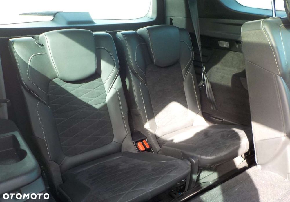 Renault Grand Scenic - 19