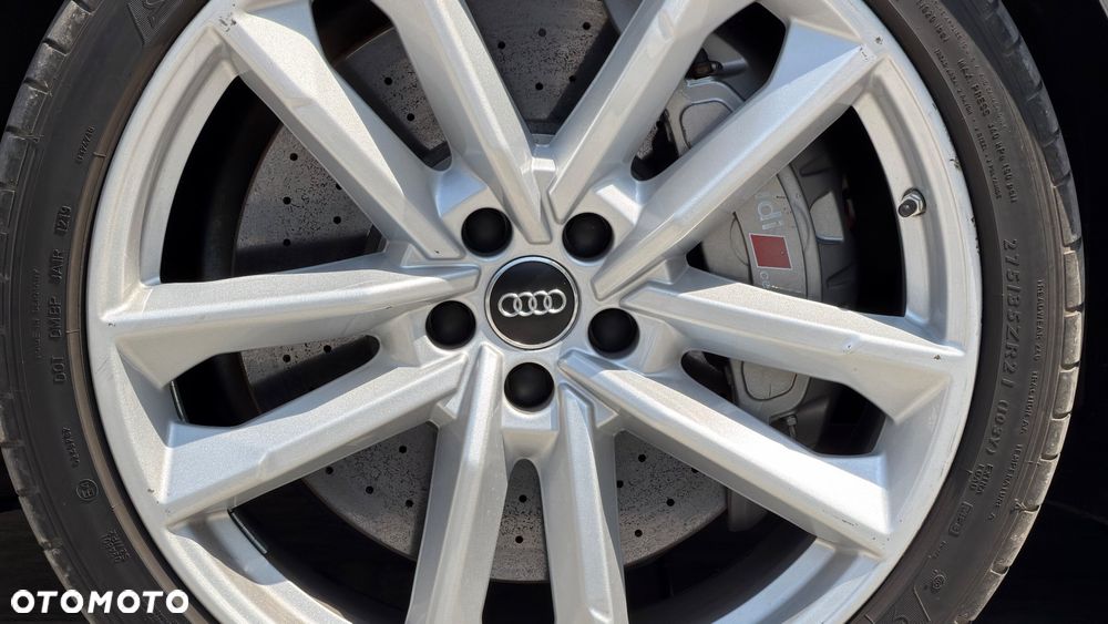 Audi S8 - 24