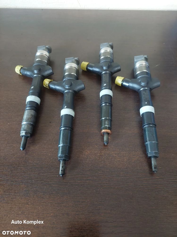 WTRYSKIWACZ TOYOTA COROLLA E12 2.0 D-4D 236700G010 - 1