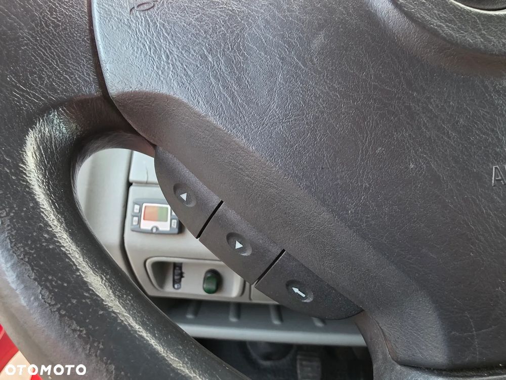 Opel Vivaro - 22