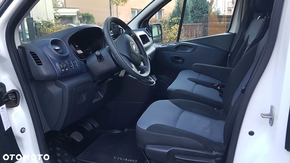 Opel Vivaro - 11
