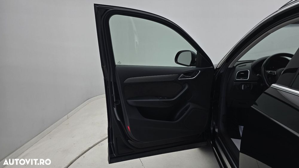 Audi Q3 2.0 TDI Quattro Stronic Design - 10