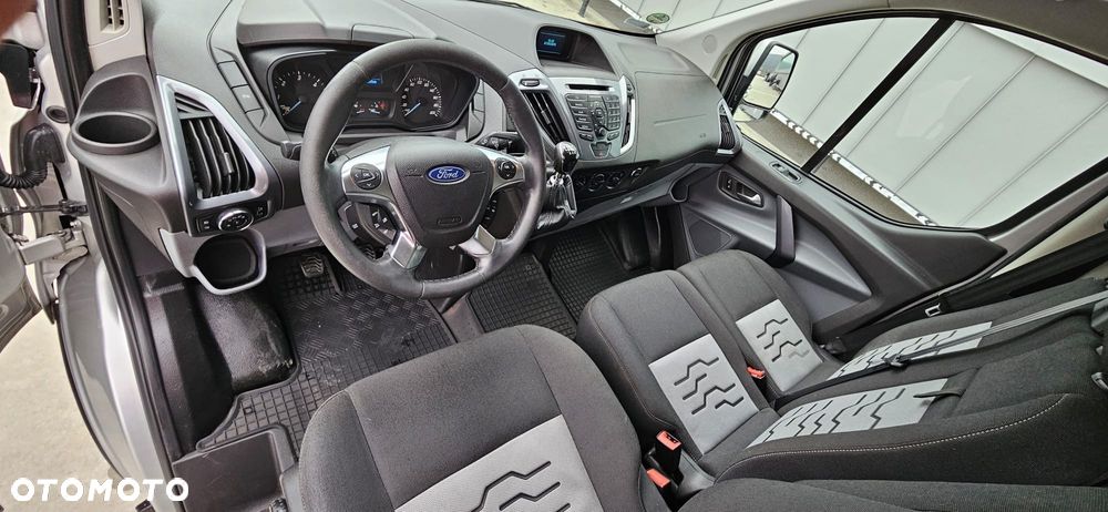 Ford TRANSIT COUSTOM - 19