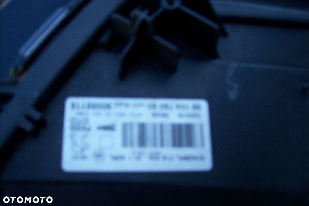 LAMPA PRZEDNIA PRAWA  LED EUROPA PEUGEOT 5008 - 4