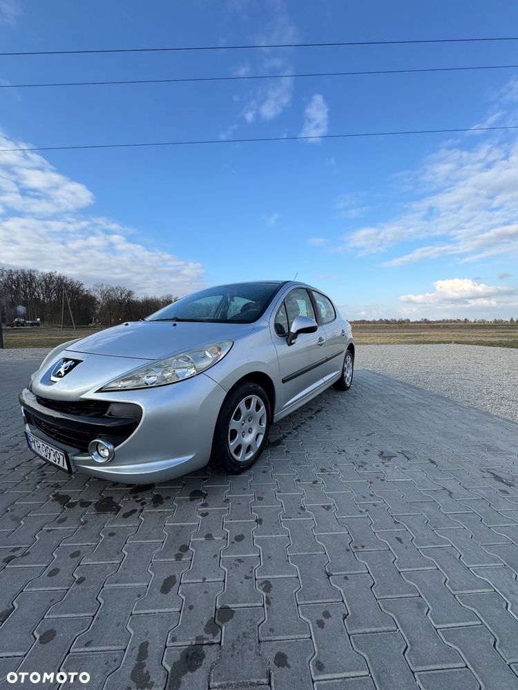 Peugeot 207 1.4 16V Presence - 4