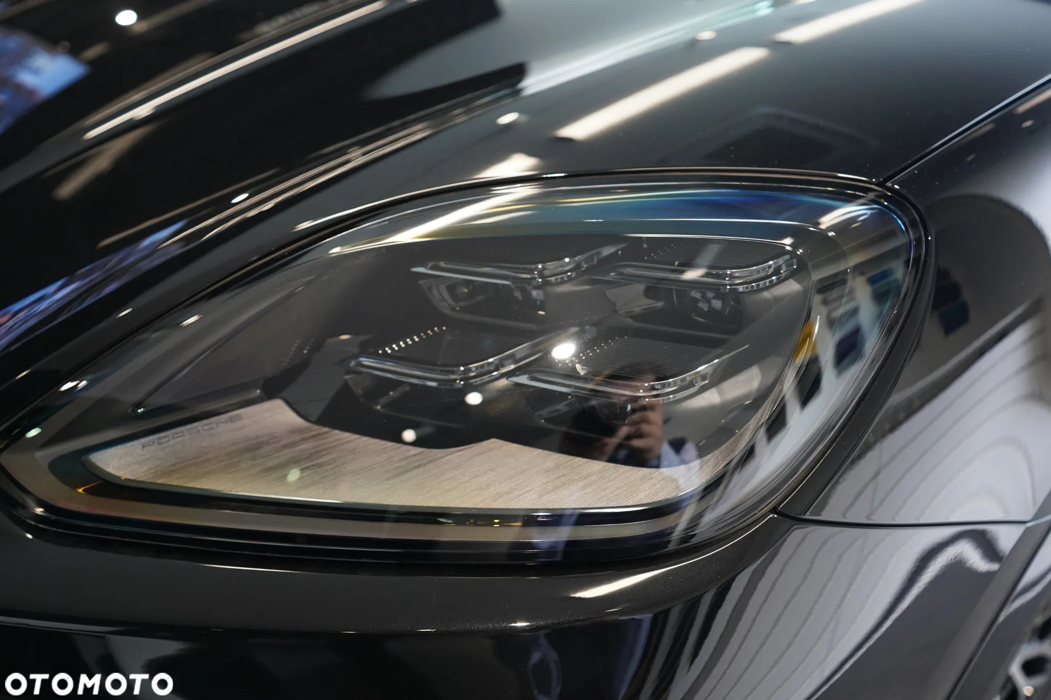 Porsche Cayenne Coupe E-Hybrid PHEV - 31