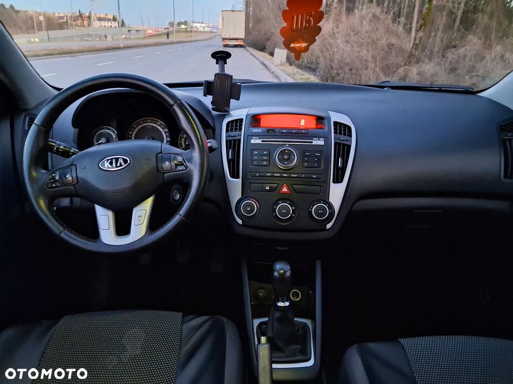 Kia Ceed 1.6 Comfort + - 10