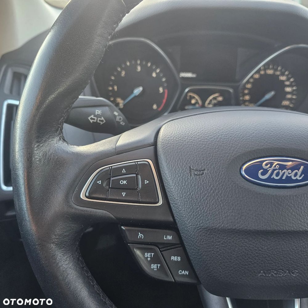 Ford Focus - 21