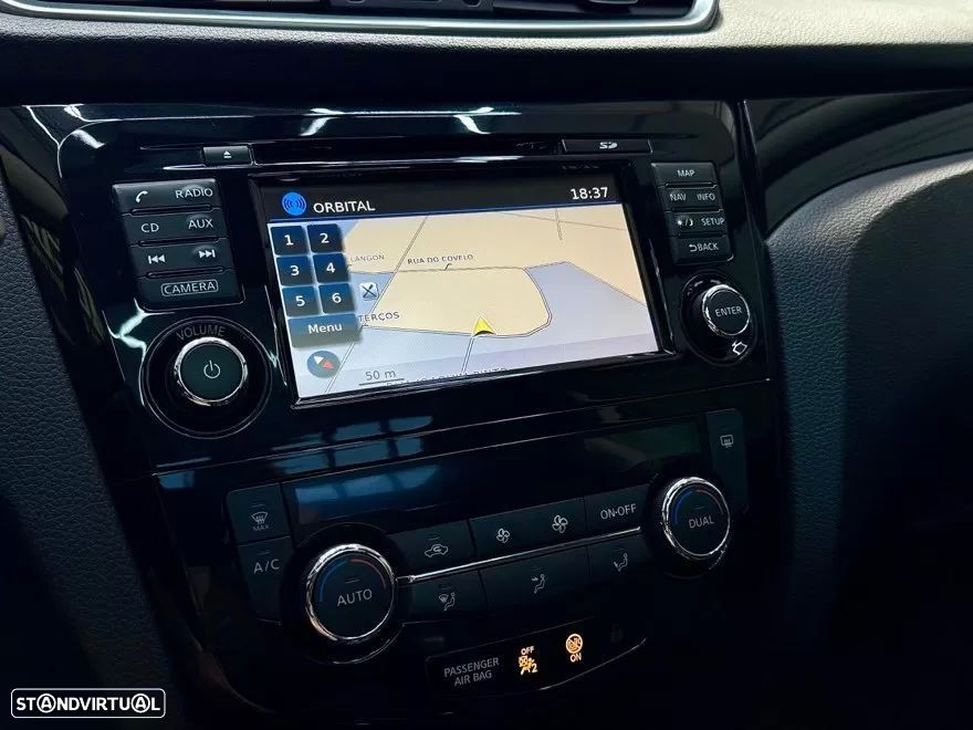 Nissan Qashqai 1.5 dCi N-Connecta - 25