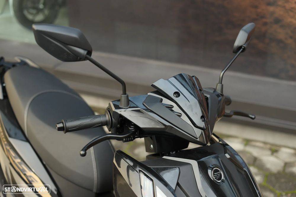 Keeway Vieste 125 ICON 125 S - 12