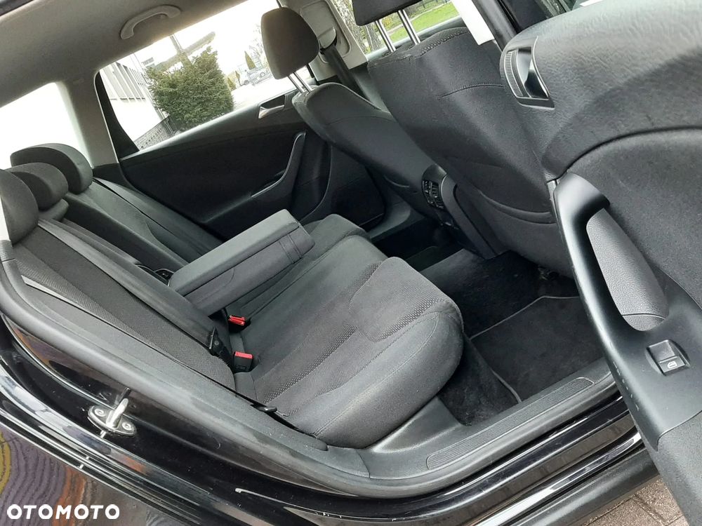 Volkswagen Passat Variant - 13
