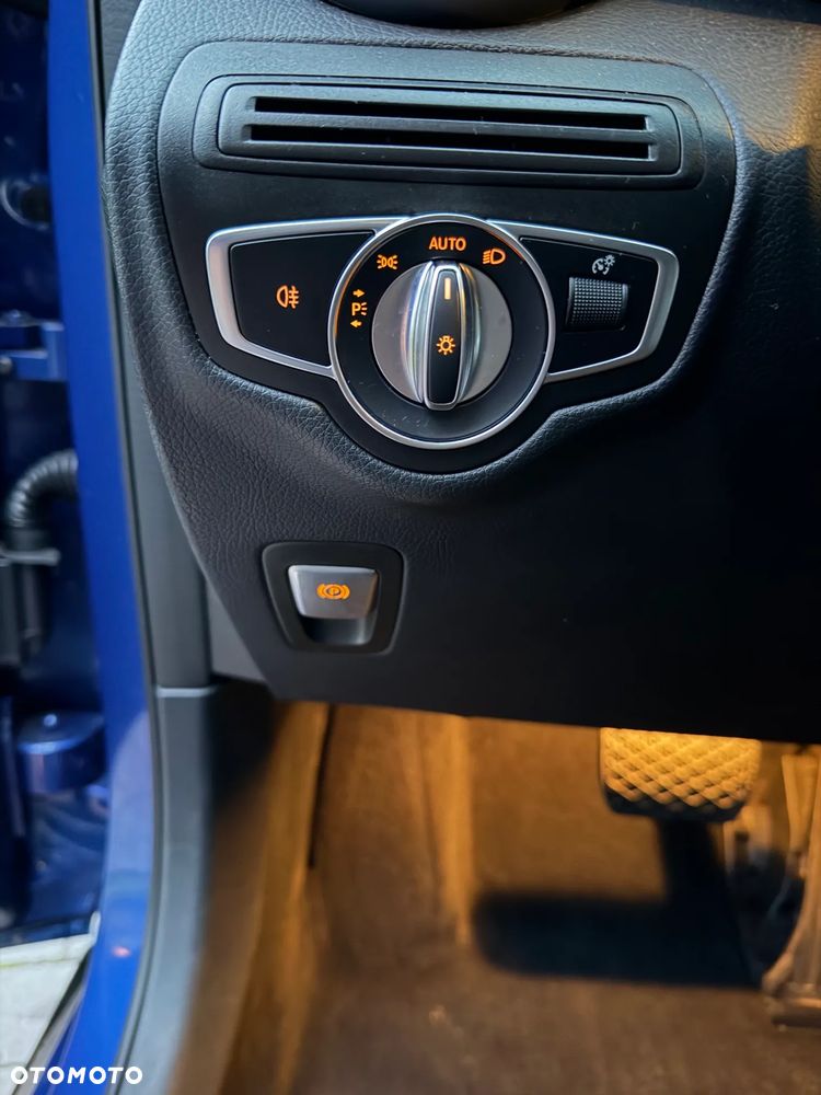Mercedes-Benz GLC 220 d 4-Matic - 24